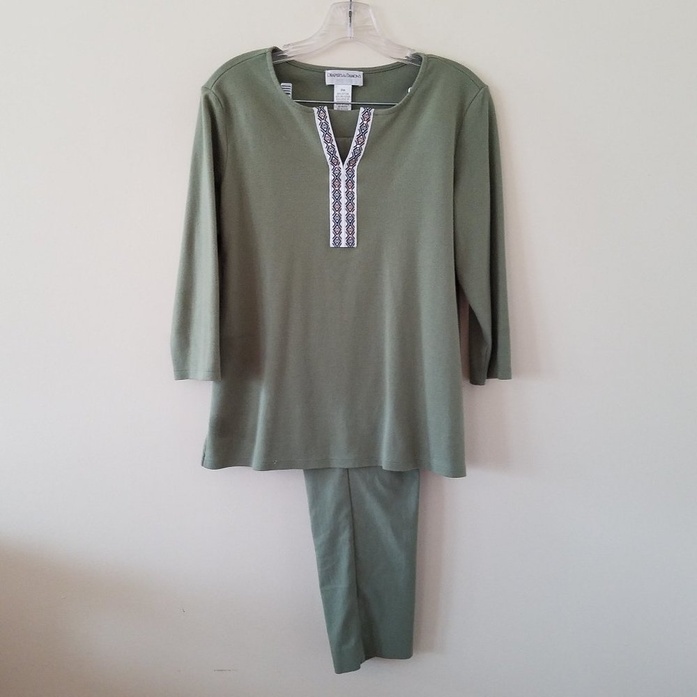 Draper's & Damon's Two Piece Casual Set Size PM